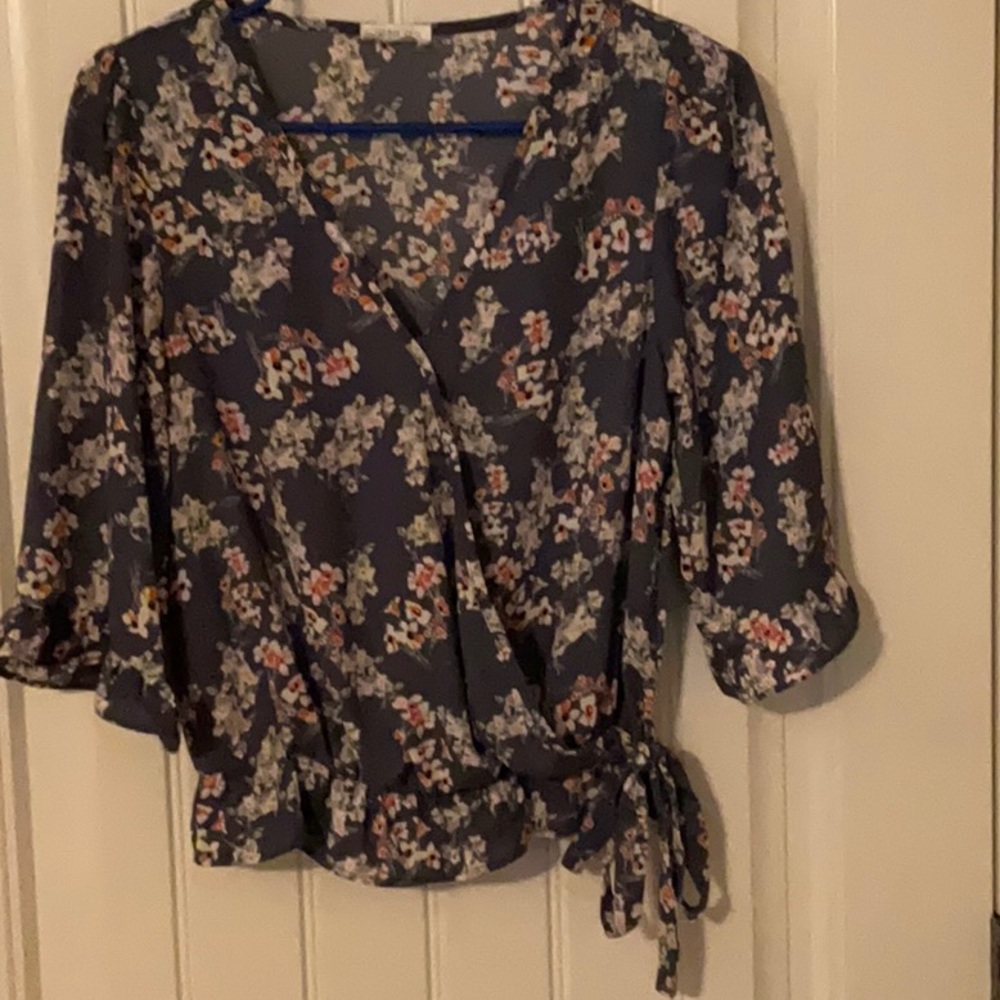 SIENNA SKY (XS) Floral Top